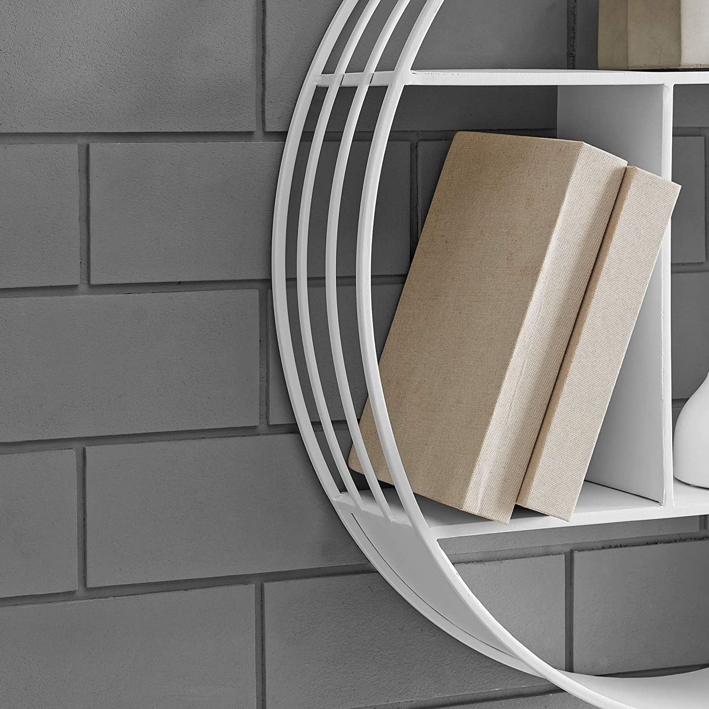 27.5-Inch White Brody 3-Tier Floating Shelf - Elegant Industrial Home Decor Solution