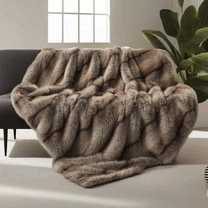 High-End Faux Fur Blanket - Elegant Plaid Design for Beds and Sofas, Perfect for Home Decor